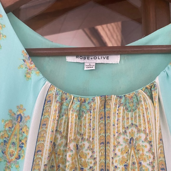 Rose & Olive - Picture 3 of 4